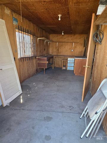 522 Ellis Ave, Winchester, ID 83555
