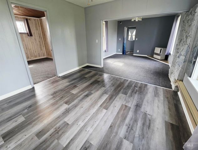 522 Ellis Ave, Winchester, ID 83555