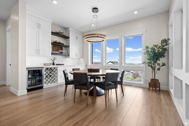 9296 S REGATTA LN, Cottonwood Heights, UT 84093