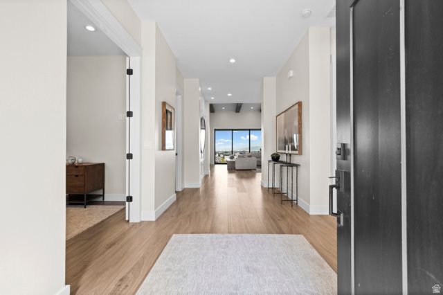 9296 S REGATTA LN, Cottonwood Heights, UT 84093