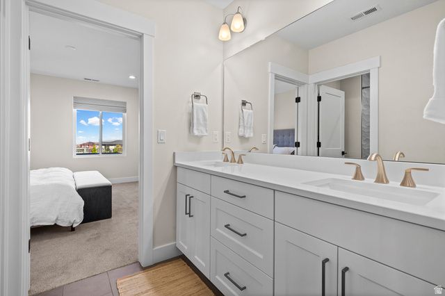 9296 S REGATTA LN, Cottonwood Heights, UT 84093