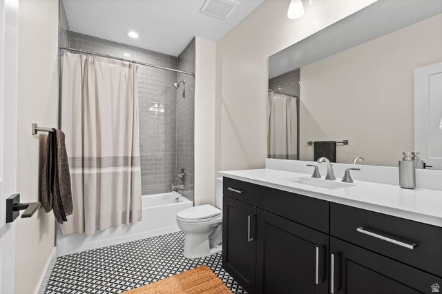 9296 S REGATTA LN, Cottonwood Heights, UT 84093