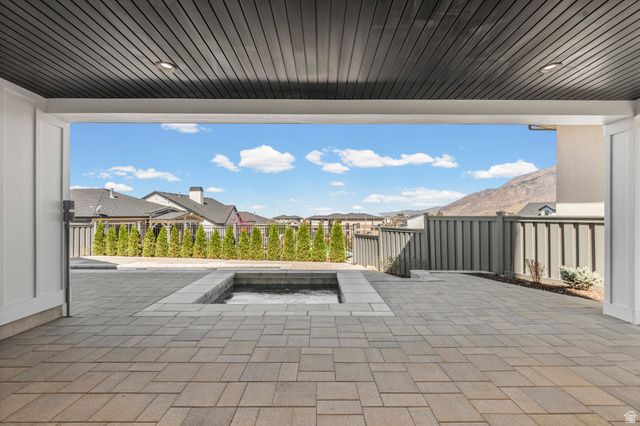 9296 S REGATTA LN, Cottonwood Heights, UT 84093