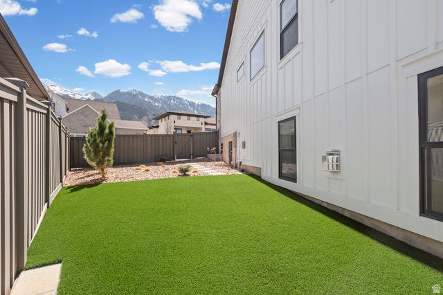 9296 S REGATTA LN, Cottonwood Heights, UT 84093