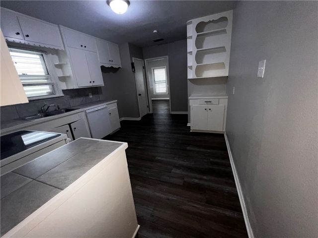3301 Austin St, Corpus Christi, TX 78411