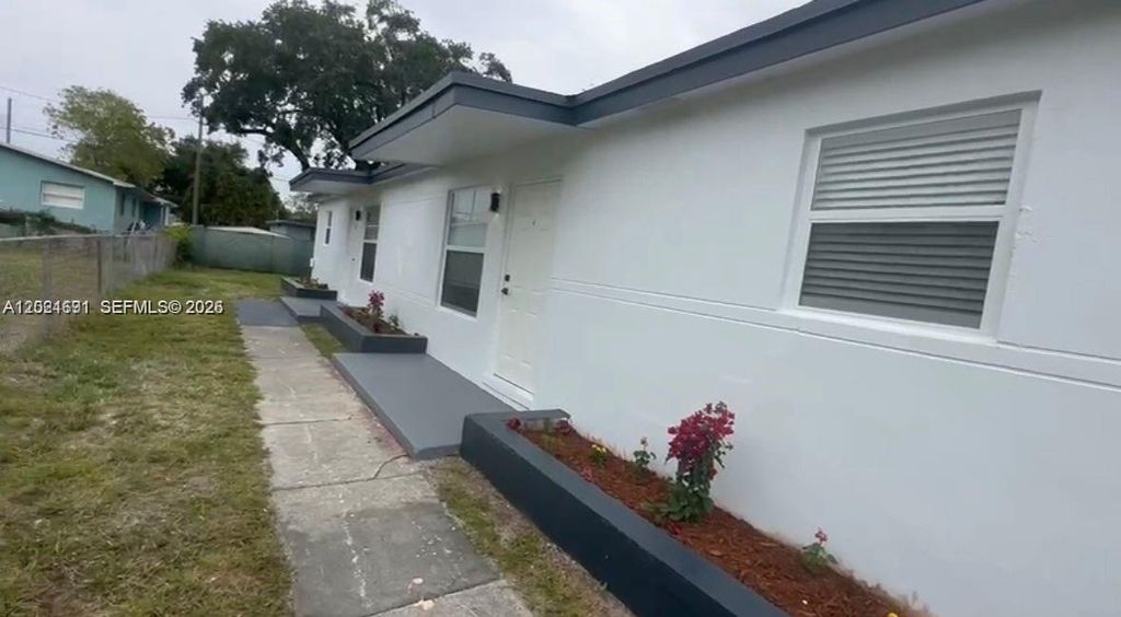 2029 Washington Ave 1, Opa-locka, FL 33054