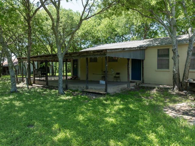 1355 N Houston Street, Lorena, TX 76655