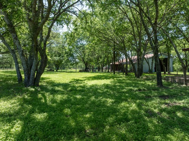 1355 N Houston Street, Lorena, TX 76655