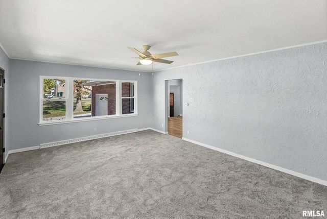 503 AIRPORT Road, Centralia, IL 62801