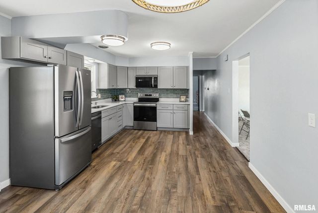 503 AIRPORT Road, Centralia, IL 62801