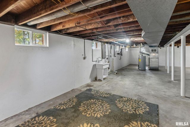 503 AIRPORT Road, Centralia, IL 62801