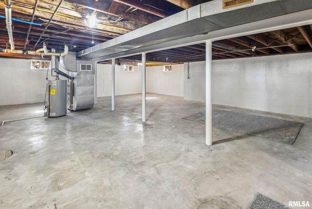 503 AIRPORT Road, Centralia, IL 62801