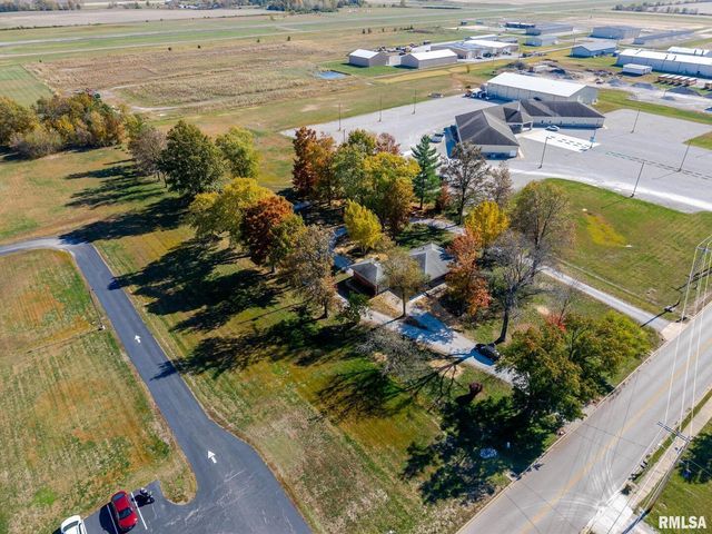 503 AIRPORT Road, Centralia, IL 62801