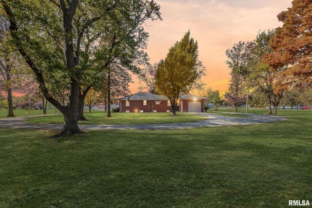 503 AIRPORT Road, Centralia, IL 62801