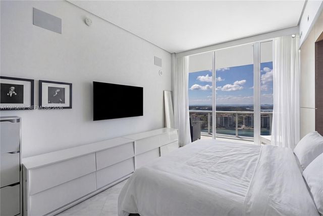 100 S Pointe Dr 2604, Miami Beach, FL 33139