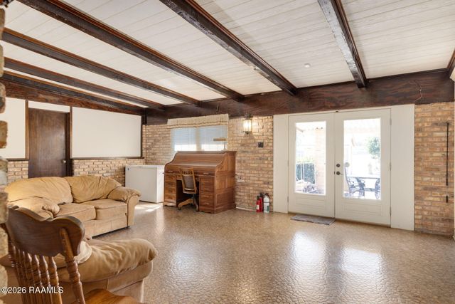 350 Teljean Road, Lafayette, LA 70503