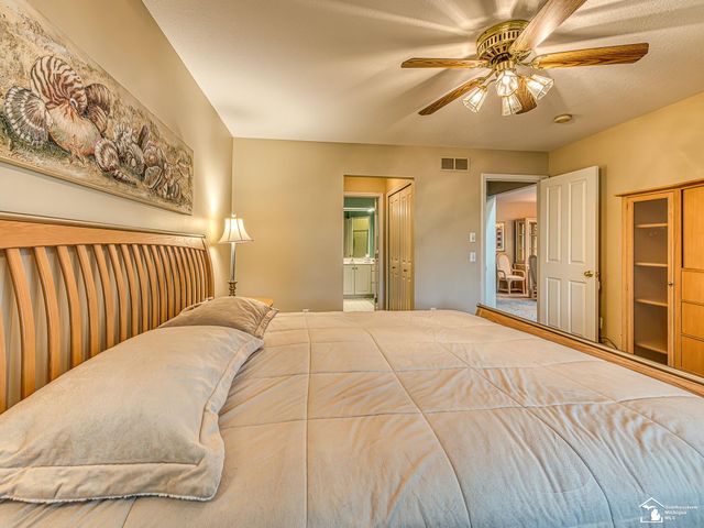 604 Meadowlands Court, Monroe Twp, MI 48161