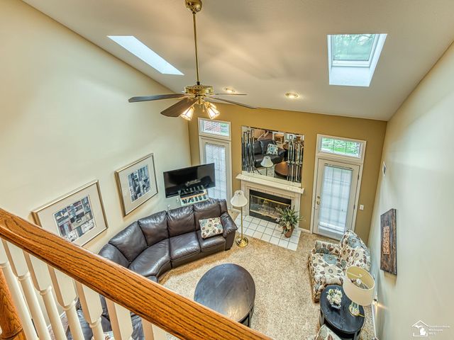 604 Meadowlands Court, Monroe Twp, MI 48161