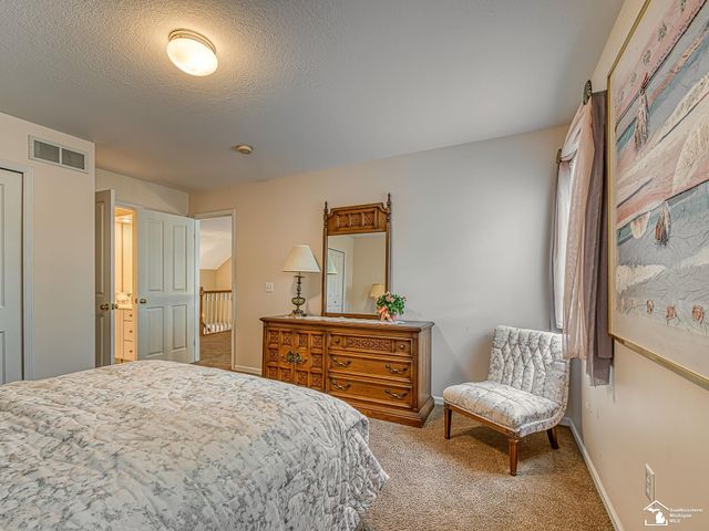 604 Meadowlands Court, Monroe Twp, MI 48161