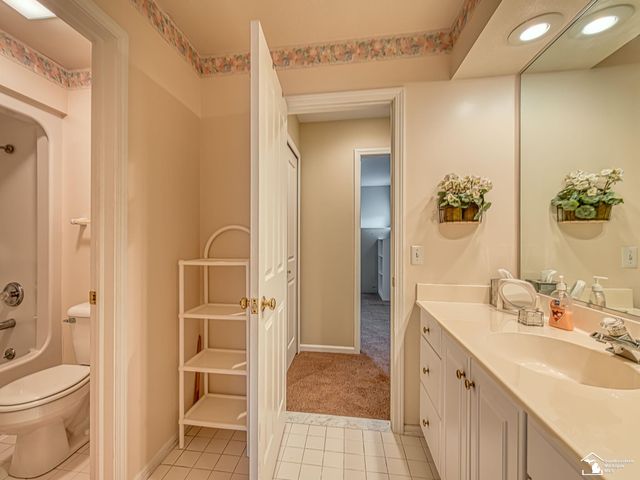 604 Meadowlands Court, Monroe Twp, MI 48161