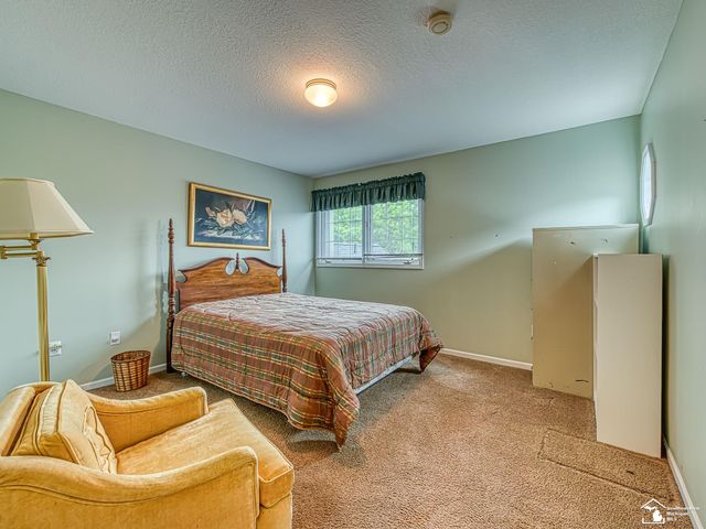 604 Meadowlands Court, Monroe Twp, MI 48161