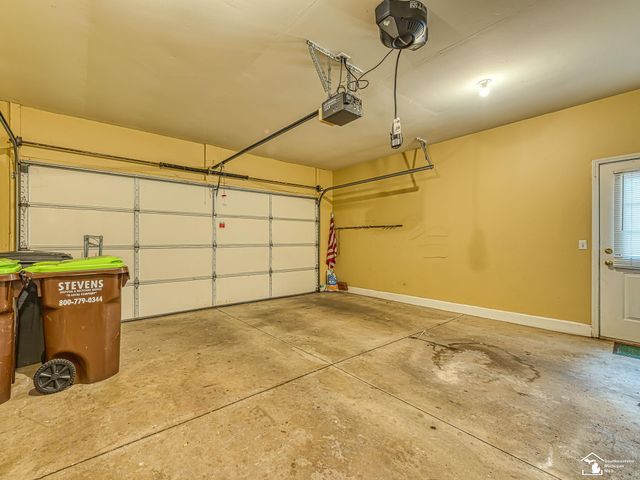604 Meadowlands Court, Monroe Twp, MI 48161
