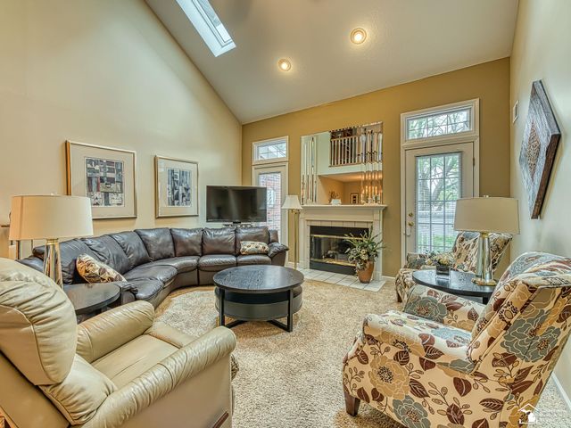 604 Meadowlands Court, Monroe Twp, MI 48161