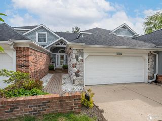 604 Meadowlands Court, Monroe Twp, MI 48161