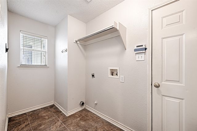 1544 Birkenhead Lane, Lancaster, TX 75134