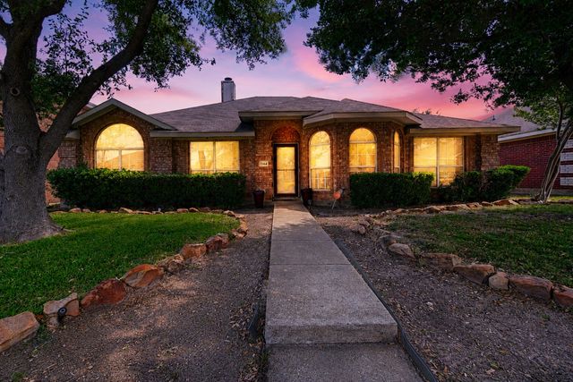 1544 Birkenhead Lane, Lancaster, TX 75134