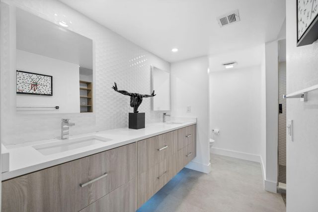 511 Bayshore Drive 905, Fort Lauderdale, FL 33304