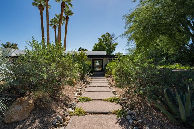 5311 E MITCHELL Drive, Phoenix, AZ 85018
