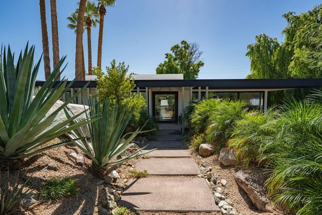 5311 E MITCHELL Drive, Phoenix, AZ 85018