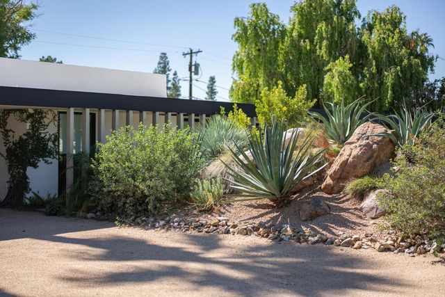 5311 E MITCHELL Drive, Phoenix, AZ 85018
