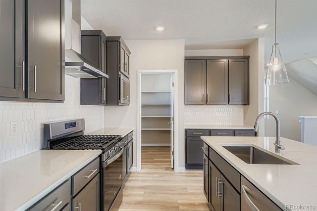 3860 W 82nd Lane, Westminster, CO 80031