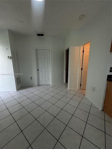 13101 SW 82nd Ter 1, Miami, FL 33183