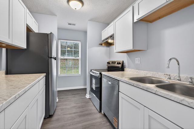 225 Buffalo Trace, Winchester, KY 40391