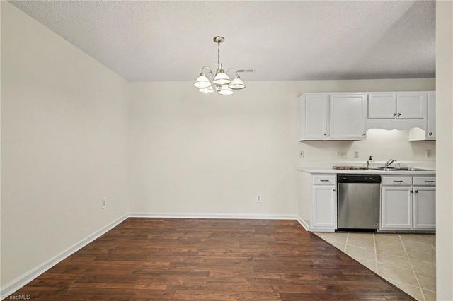 7137 W Friendly Avenue A, Greensboro, NC 27410