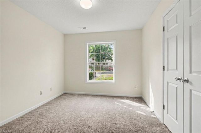 7137 W Friendly Avenue A, Greensboro, NC 27410
