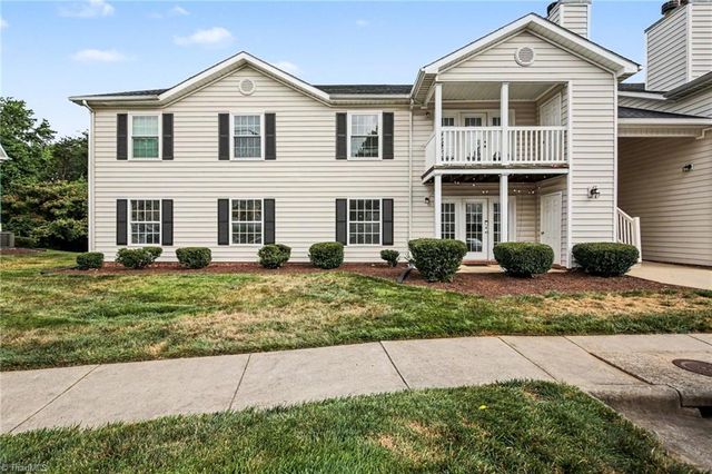 7137 W Friendly Avenue A, Greensboro, NC 27410