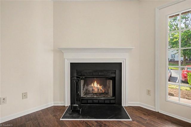 7137 W Friendly Avenue A, Greensboro, NC 27410