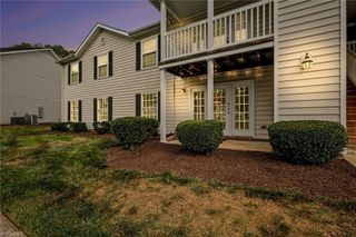 7137 W Friendly Avenue A, Greensboro, NC 27410