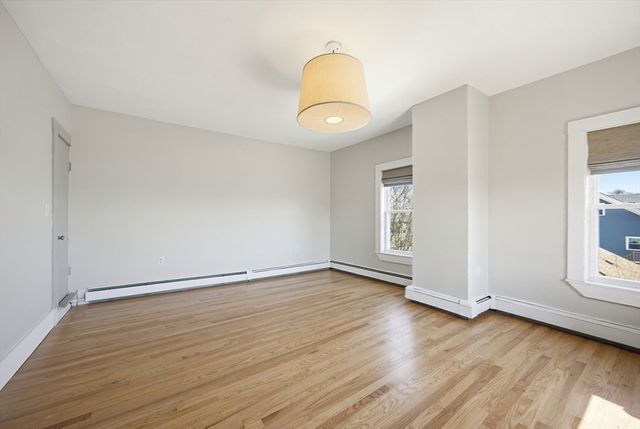 44 Mill St 3, Boston, MA 02122