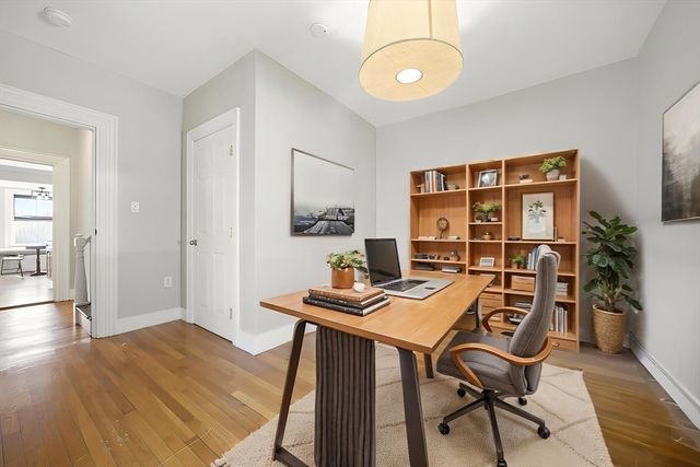 44 Mill St 3, Boston, MA 02122