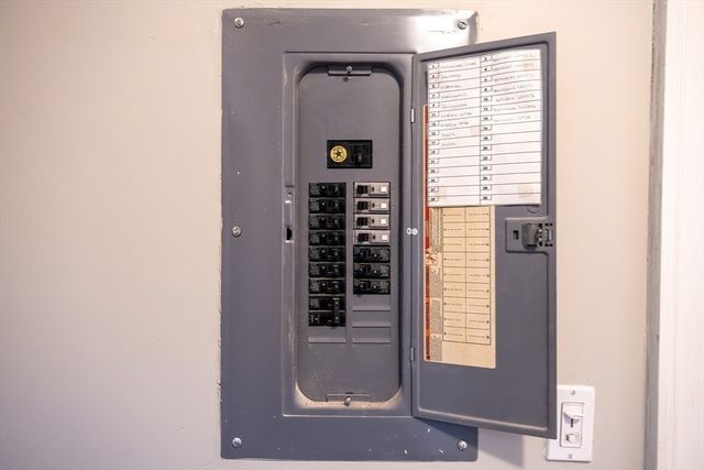 44 Mill St 3, Boston, MA 02122