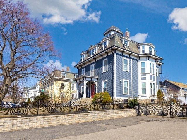 44 Mill St 3, Boston, MA 02122