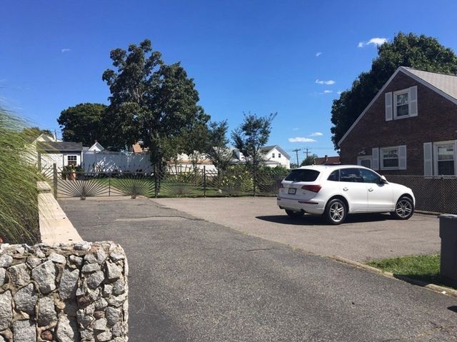 44 Mill St 3, Boston, MA 02122