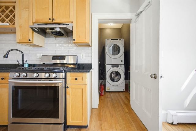 44 Mill St 3, Boston, MA 02122