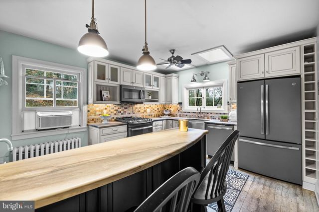 1914 RUXTON RD, Baltimore, MD 21204