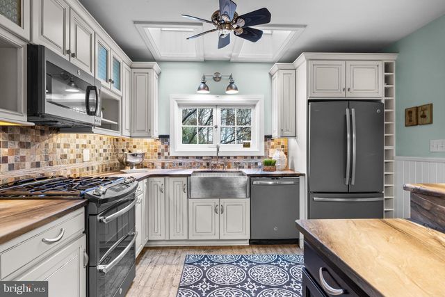 1914 RUXTON RD, Baltimore, MD 21204